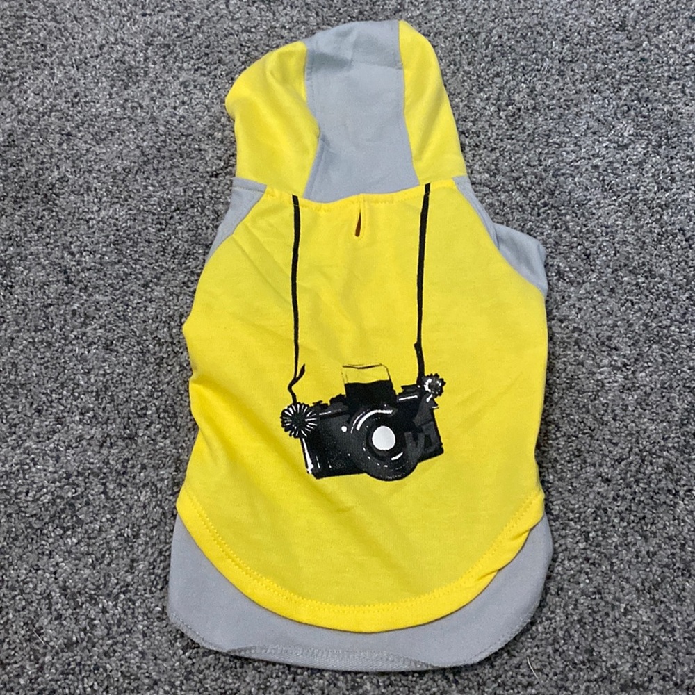 Blueberry Pet Cotton Dog Camera Hoodie in Grey & Yellow Size Medium
